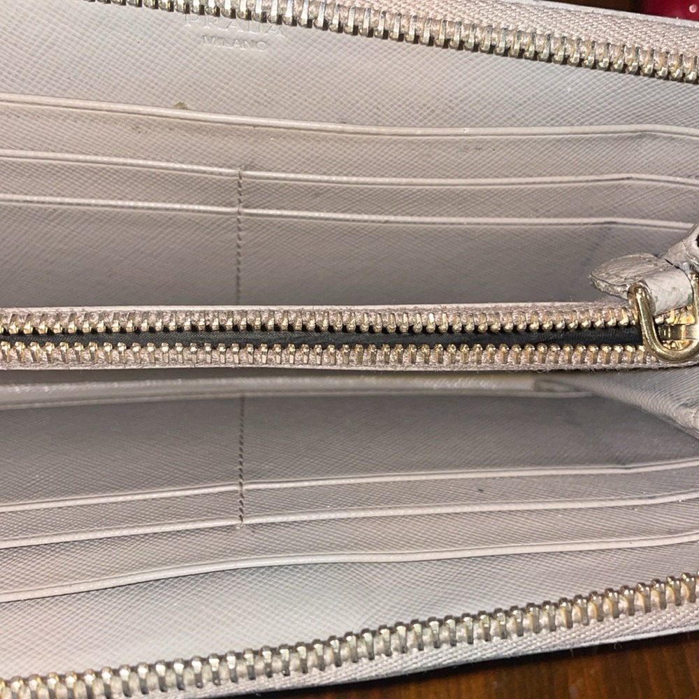 Prada Saffiano Leather Zippy Long Wallet EUC  FF - Picture 6 of 13
